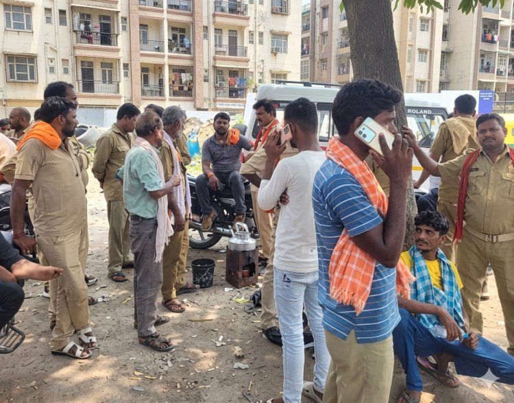 पूर्णिया में भीषण सड़क हादसा: कंटेनर ने हाइवा को मारी जोरदार टक्कर, झारखंड के चालक की दर्दनाक मौत, खलासी गंभीर