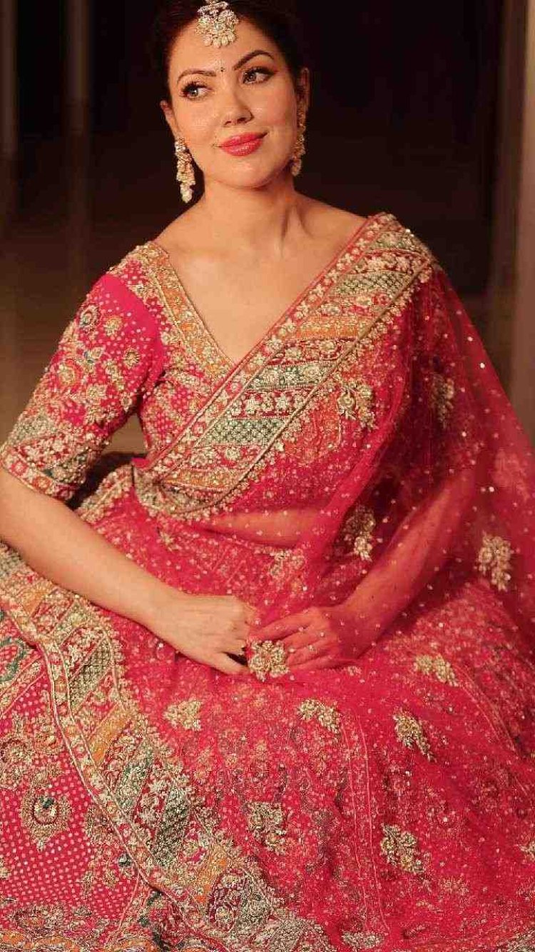 'अकेली रह जाओगी' कहने वालों को मुनमुन दत्ता का करारा जवाब! बबीता जी ने अपनी शर्तों पर जीया नया 'हसीन सफर'