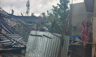 पूर्णिया: बायसी में तुफान ने मचाई भीषण तबाही,दो दर्जन से अधिक परिवारों के आशियाने हुए तबाह